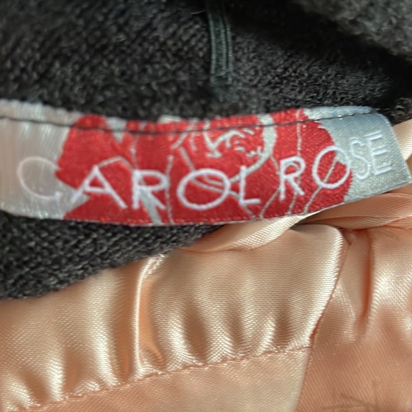 Carol Rose sweater - Picture 6 of 8